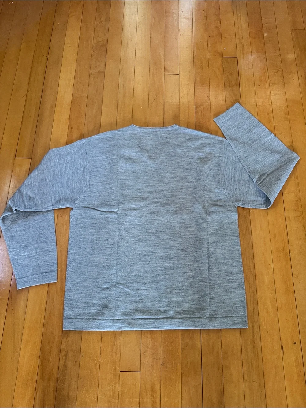 J.Crew vintage Light Gray lambswool v neck Sweater men’s L